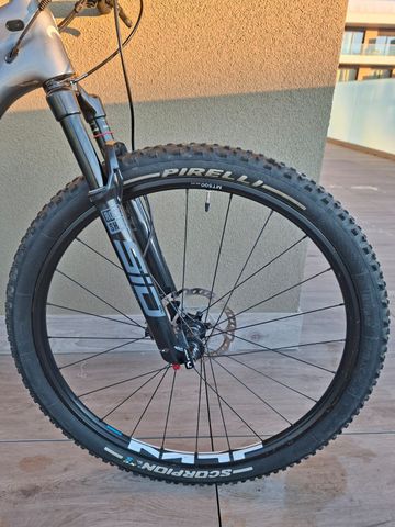 Gebrauchtes Wilier 110fx Shimano Deore XT 2023 Mountainbike, Hellgrau, 29 — Bild 6 von 12