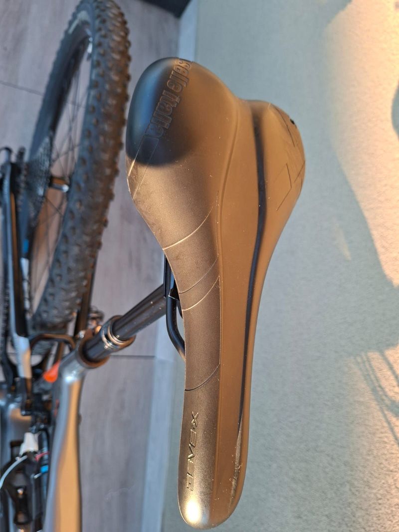 Gebrauchtes Wilier 110fx Shimano Deore XT 2023 Mountainbike, Hellgrau, 29 — Bild 10 von 12