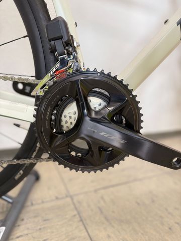 Used Basso Astra Shimano 105 Di2 2025 Road & Gravel, White — image 4 of 7