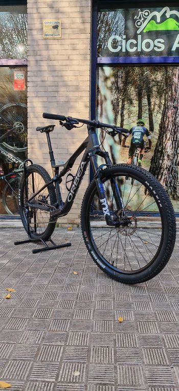 Used Orbea ORBEA OIZ M30 2026 OCASIÓN 2026 Mountainbike — image 3 of 9