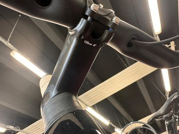 Brugt Pinarello NYTRO E5 ROAD - 105 Di2 2024 2024 Road & Gravel — billede 9 af 10
