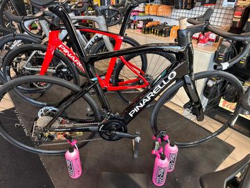 Pinarello NYTRO E5 ROAD - 105 Di2 2024 2024 Road & Gravel usato