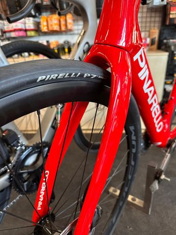 Pinarello X3 SRAM Rival eTap AXS 2024 Road & Gravel d'occasion — image 9 sur 9