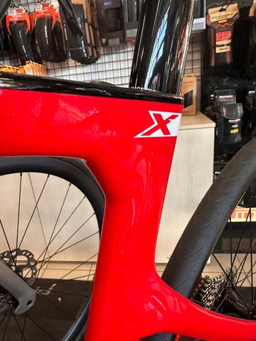 Pinarello X3 SRAM Rival eTap AXS 2024 Road & Gravel d'occasion — image 6 sur 9