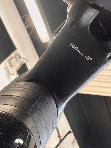 Pinarello X3 SRAM Rival eTap AXS 2024 Road & Gravel d'occasion — image 5 sur 9