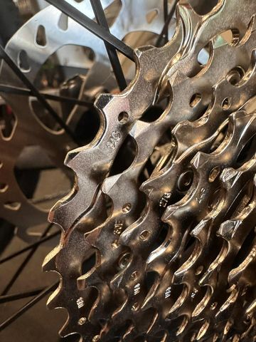 Brugt Pinarello F5 Shimano 105 Di2 2023 Road & Gravel — billede 5 af 8
