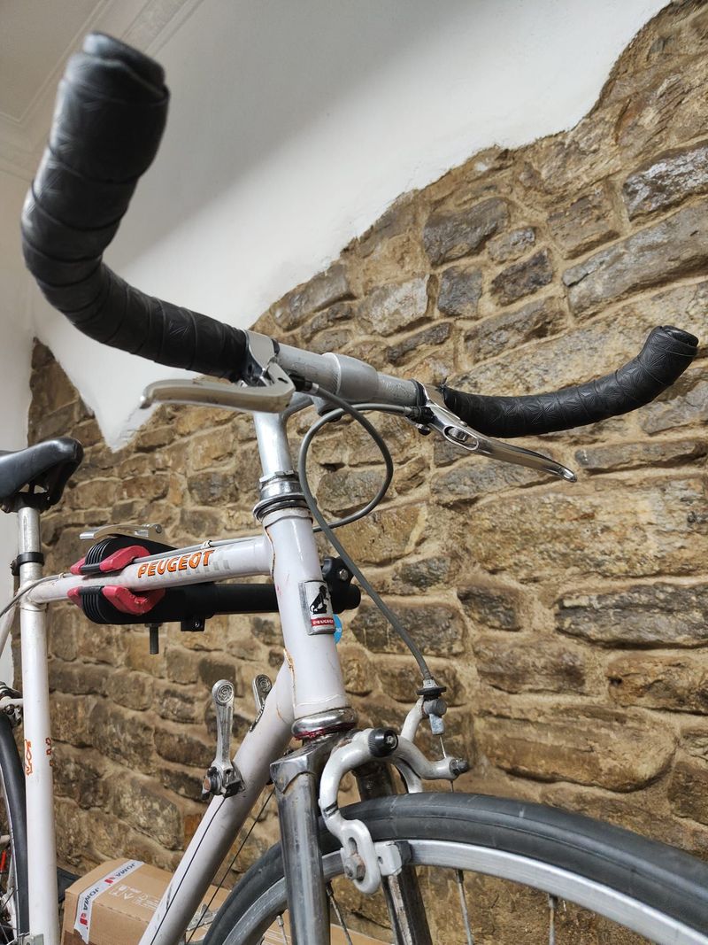 Used Peugeot Vintage 1982 Road & Gravel, White — image 2 of 5