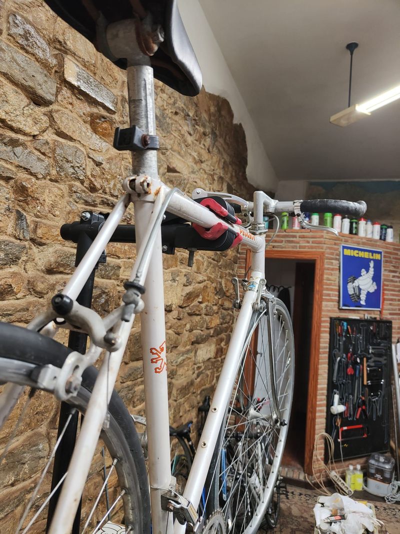 Used Peugeot Vintage 1982 Road & Gravel, White — image 3 of 5