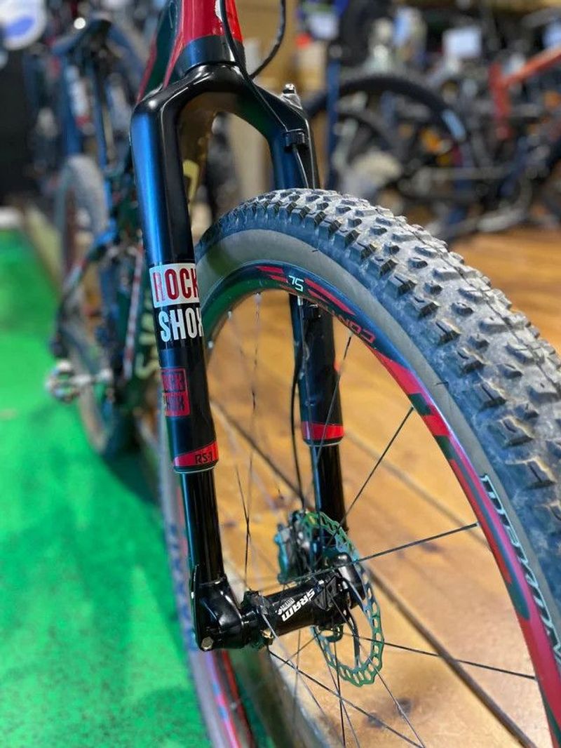 Używany Specialized S-Works Epic 29 2016 2016 Mountainbike — zdjęcie 3 z 10