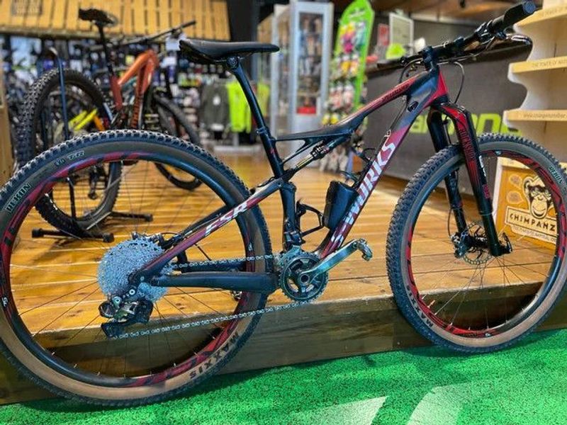Używany Specialized S-Works Epic 29 2016 2016 Mountainbike — zdjęcie 1 z 10