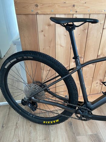 Used Orbea ALMA M50 EAGLE 2021 2021 Mountainbike, Black, 29 — image 3 of 4