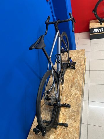 Giant TCR Advanced Pro 0 2026 2026 Road & Gravel usato, Grigio chiaro — immagine 6 di 7