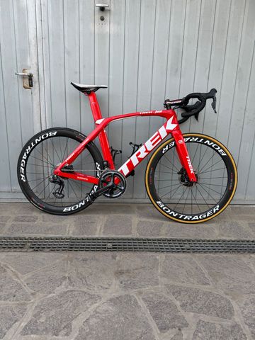 Trek Madone SLR 9 Disc 2019 2019 Road & Gravel usato