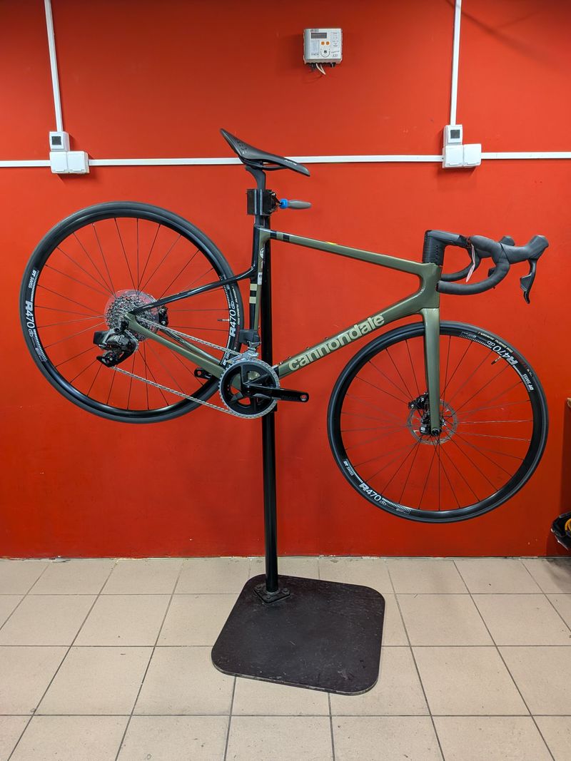 Cannondale SuperSix EVO Carbon Disc Rival AXS 2025 2025 Road & Gravel d'occasion