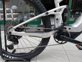 Used Giant Stance E+ 0 Pro 2023 2023 Mountainbike, Light Gray, 29 — image 8 of 8