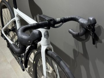 Tweedehands Bianchi Sprint 105 2025 2025 Road & Gravel — afbeelding 3 van 5