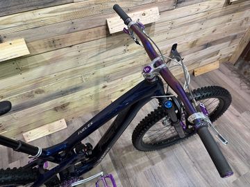 Trek Fuel Other SRAM 2025 Mountainbike usato, Blu — immagine 2 di 5