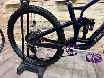 Trek Fuel Other SRAM 2025 Mountainbike usato, Blu — immagine 3 di 5