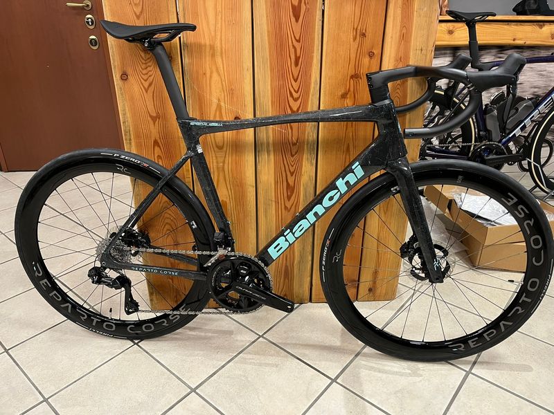 Used Bianchi SPECIALISSIMA RC 2026 DURA-ACE TG 57 (L) 2026 Road & Gravel
