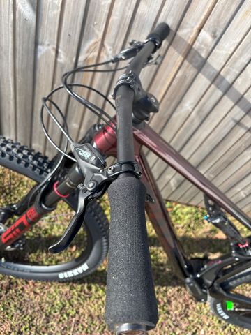 Used BMC Fourstroke LT ONE 2024 2024 Mountainbike, Red, 29 — image 13 of 14