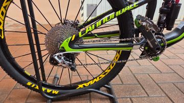 Used Cannondale Trigger Carbon 1 2017 2017 Mountainbike, Green, 27.5 — image 3 of 10