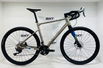 BERGAMONT Grandurance 30 Warm Silver L 2026 Road & Gravel d'occasion