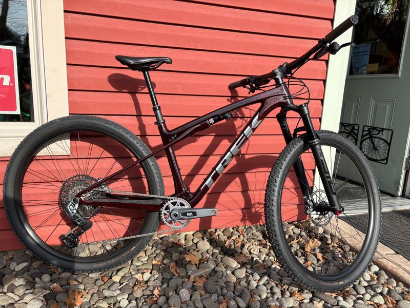 Used Trek Supercaliber SL 9.7 Gen 2 2024 2024 MTB