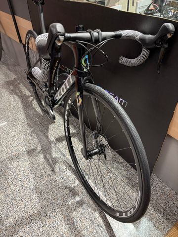 Tweedehands Scott Foil 20 2020 2020 Road & Gravel — afbeelding 3 van 5