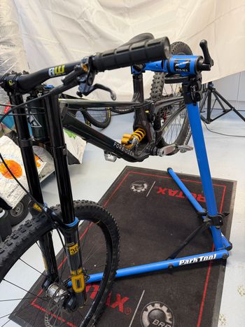 Used Forbidden Supernought 2025 Mountainbike — image 2 of 16