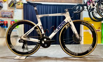 Used Cinelli PRESSURE - ULTEGRA DISC DI2 2024 2024 Road & Gravel