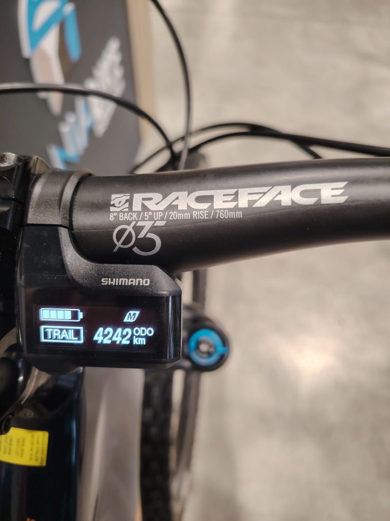 Używany Orbea RISE M-LTD 2022 2022 Mountainbike — zdjęcie 5 z 17
