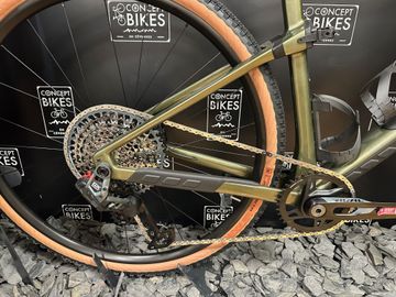 Used BMC URS 01 TWO 2026 2026 Road & Gravel, Light Gray — image 2 of 3