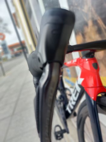 Used Trek Émonda SLR 7 2022 2022 Road & Gravel — image 3 of 5