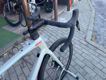 Used BMC Roadmachine 01 ONE 2024 2024 Road & Gravel, Light Gray — image 18 of 24