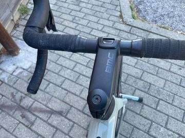Used BMC Roadmachine 01 ONE 2024 2024 Road & Gravel, Light Gray — image 14 of 24