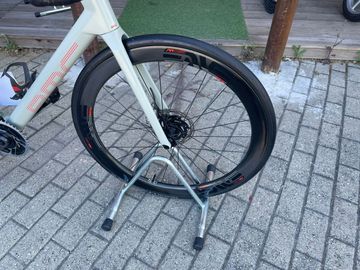 Used BMC Roadmachine 01 ONE 2024 2024 Road & Gravel, Light Gray — image 19 of 24
