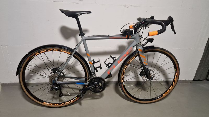 Tweedehands CUBE cross race SL 2016 2016 Road & Gravel — afbeelding 1 van 10