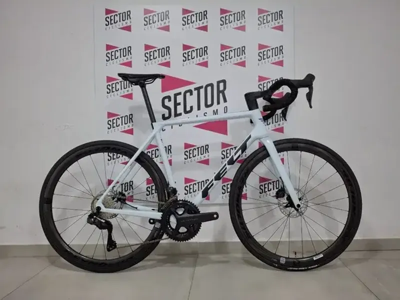 Używany Felt FR Advanced Ultegra Di2 2024 2024 Road & Gravel