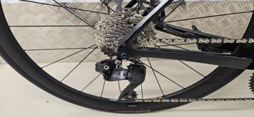 Giant Defy Advanced Pro 1 2024 2024 Road & Gravel usato, Bianco — immagine 4 di 14