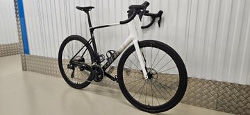 Giant Defy Advanced Pro 1 2024 2024 Road & Gravel usato, Bianco — immagine 2 di 14