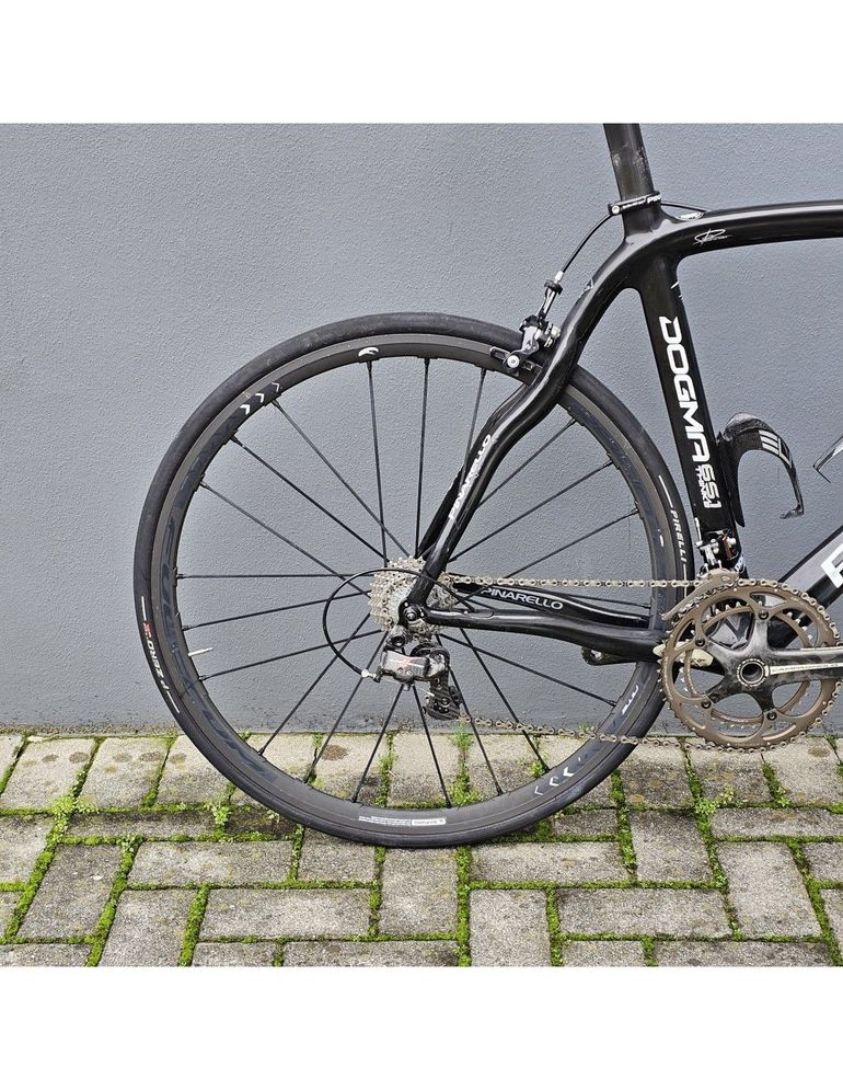 Used Pinarello Pinarello Dogma 65.1 2016 Road & Gravel, Black — image 2 of 11