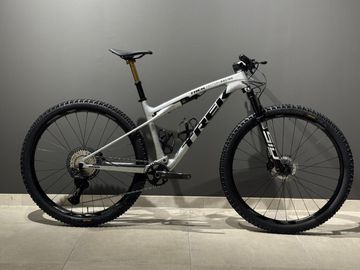 Używany Trek Supercaliber Gen2 M/L 2025 Mountainbike — zdjęcie 1 z 6