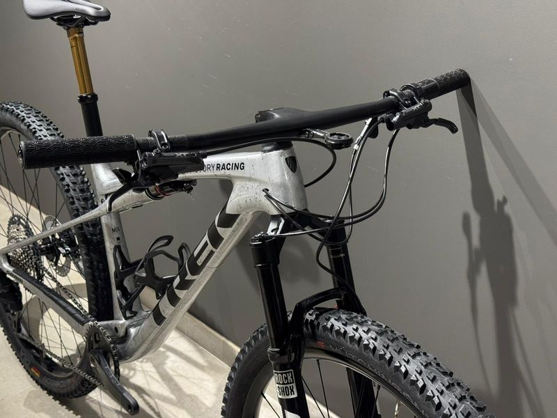 Używany Trek Supercaliber Gen2 M/L 2025 Mountainbike — zdjęcie 5 z 6