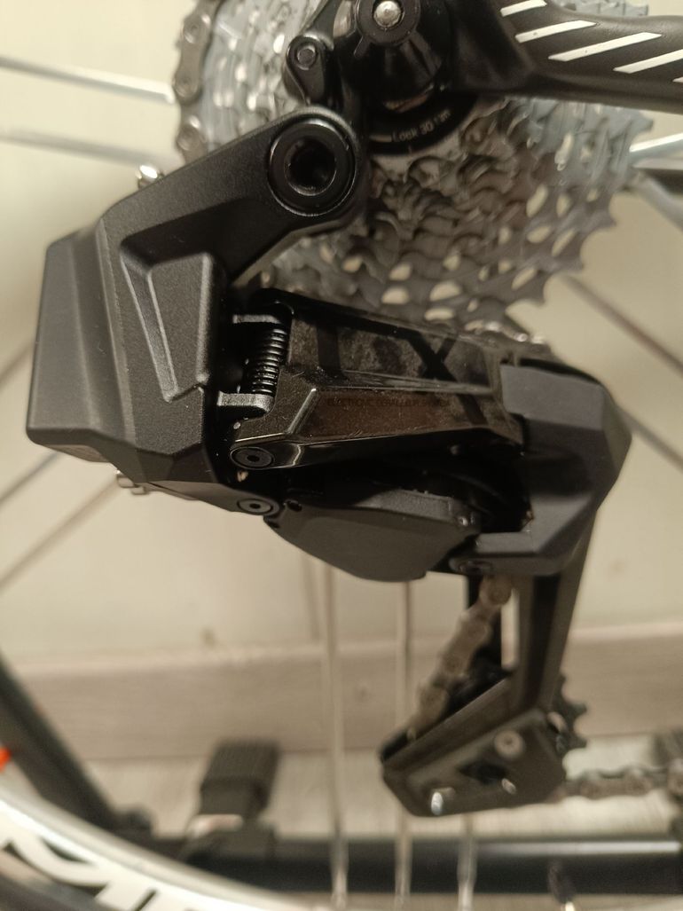 Brugt Focus Izalco Max 2026 Road & Gravel — billede 35 af 41