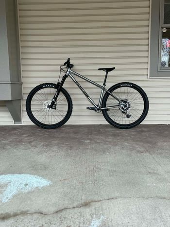 Used Transition TransAM Complete Bike 2024 2024 Mountainbike, Light Gray, 29 — image 2 of 20