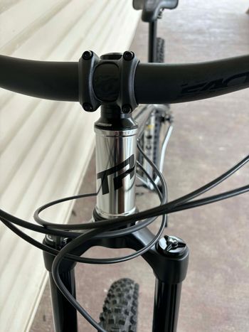 Used Transition TransAM Complete Bike 2024 2024 Mountainbike, Light Gray, 29 — image 17 of 20