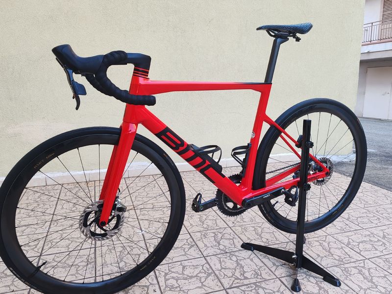 Used BMC Teammachine SRAM Red eTap AXS 2025 Road & Gravel
