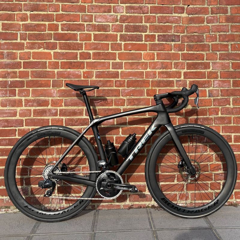 Used Trek Domane SRAM Force eTap AXS 2025 Road & Gravel