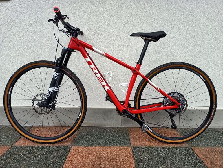 Used Trek Procaliber Shimano Deore XT 2017 Mountainbike, Red — image 3 of 3