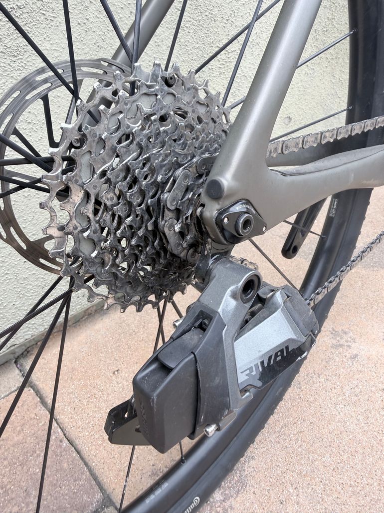 Used Cannondale SuperSix EVO SE 2023 2023 Road & Gravel, Light Gray — image 4 of 10